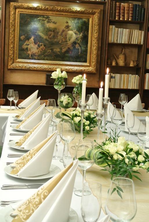 Hotel U Semika Praga Zewnętrze zdjęcie
