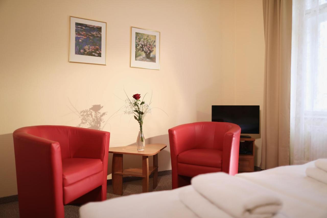 Hotel U Semika Praga Zewnętrze zdjęcie